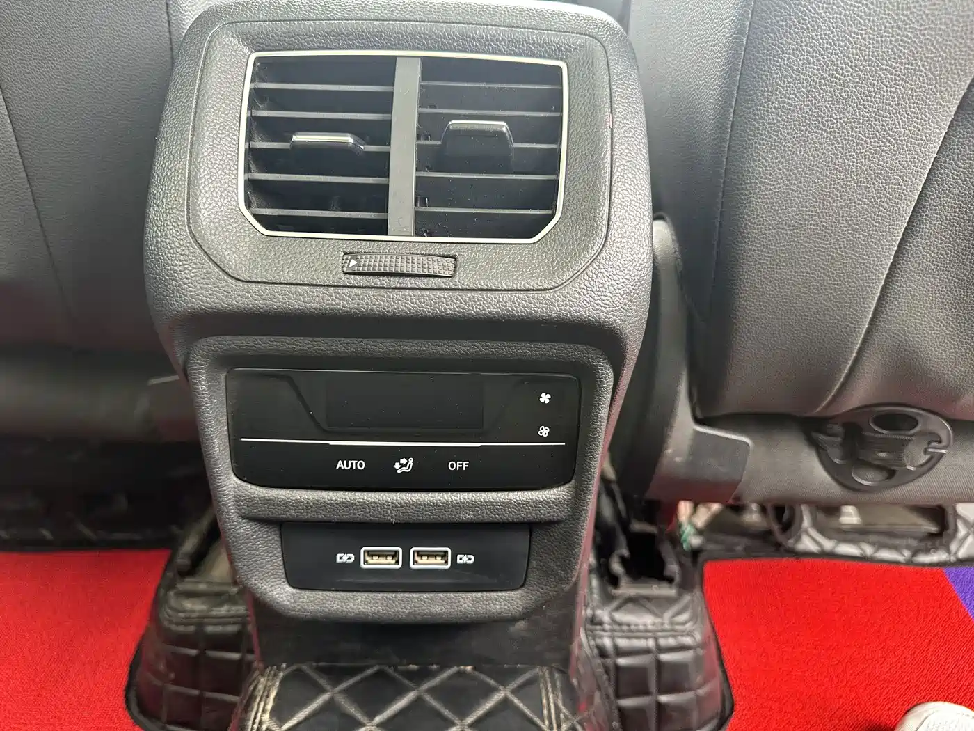 Photo 15 - Volkswagen Tayron