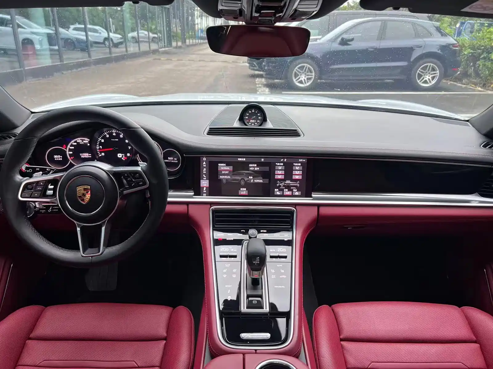 Фото 8 - Porsche Panamera