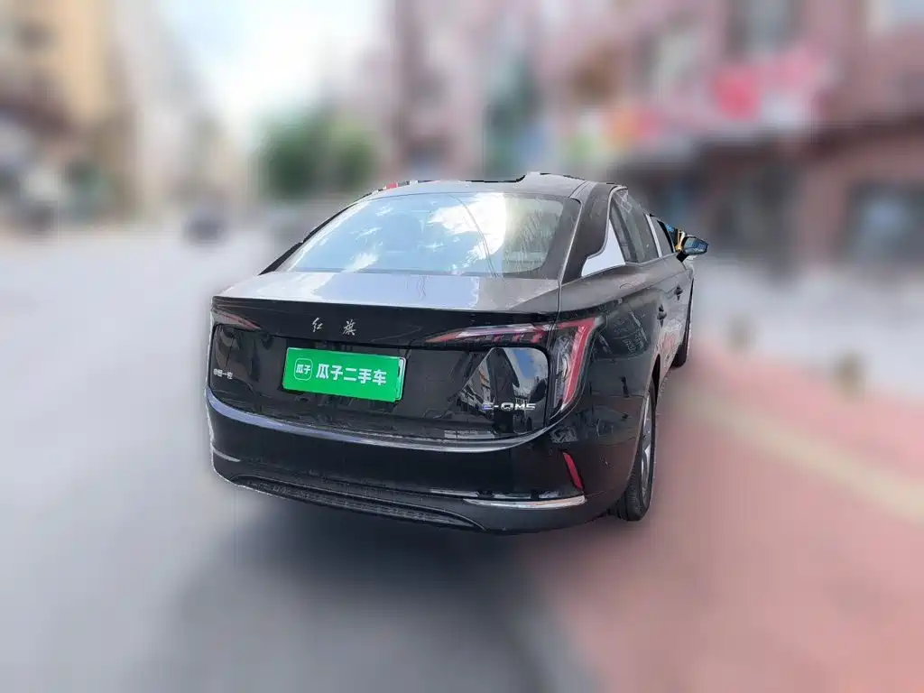 2026 Hongqi E-QM5