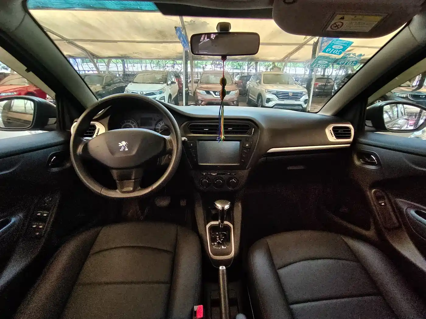 Peugeot 301 2014 1.6L Automatic Comfort Edition фото 5