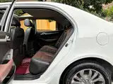 Фото 7 - Geely Vision