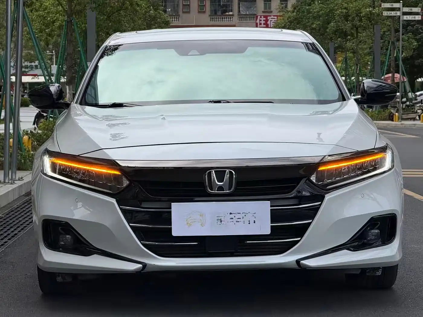 Фото 2 - Honda Accord