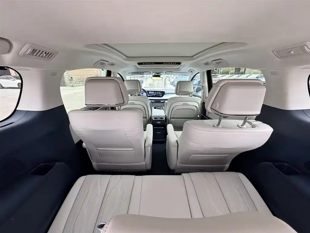 BUICK GL8 NEW ENERGY