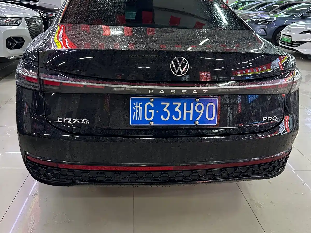 Photo 5 - Volkswagen Passat