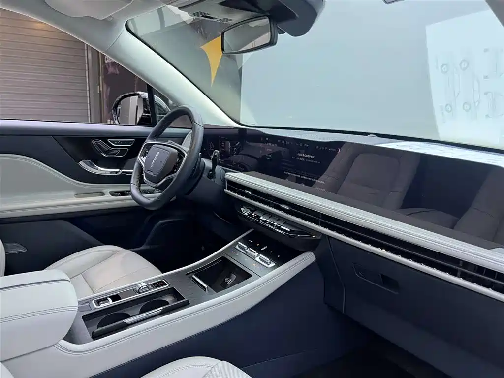 Lincoln Adventurer 2025 2024 2.0T FWD Exclusive Edition