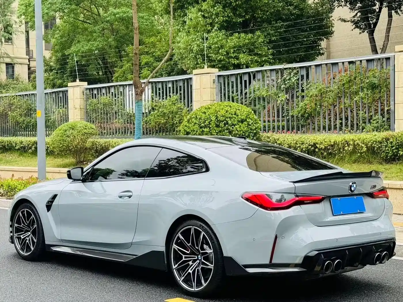 BMW M4 2022 M4 Coupe M xDrive Thunder Edition фото 3
