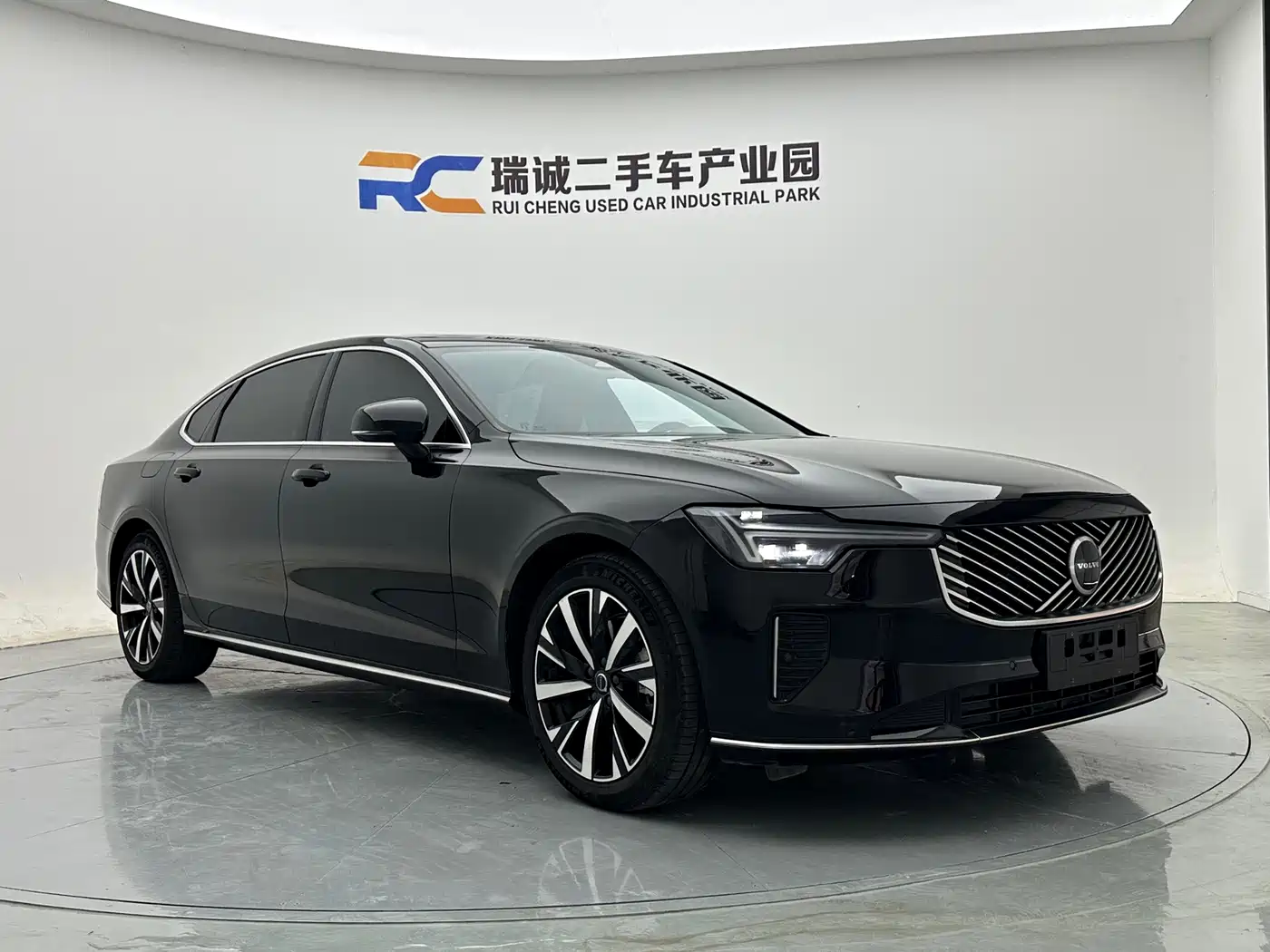 Volvo S90 2026 2026 B5 Zhiyi Luxury Edition