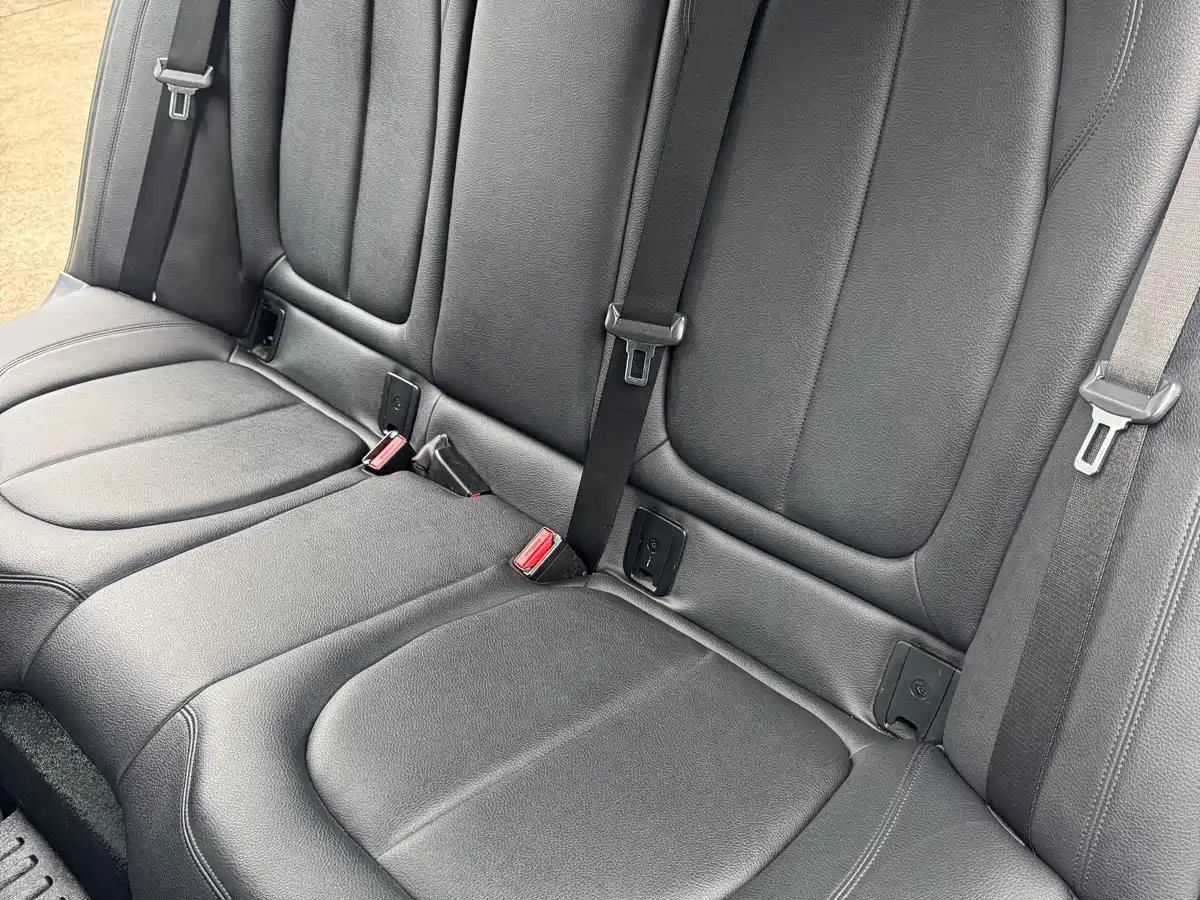 BMW 1 Series 2017 118i Sport фото 13
