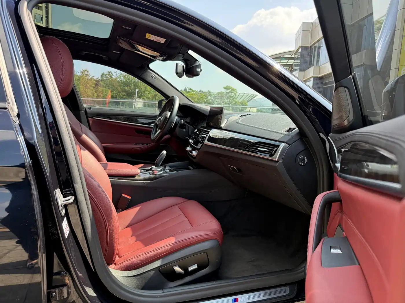 BMW 5 Series 2019 Facelift 530Li Leading M Sport Package фото 22