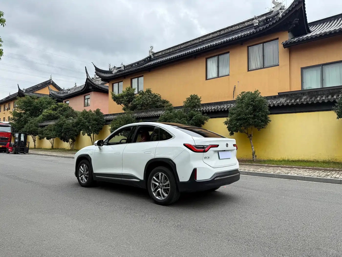 Фото 8 - NIO EC6