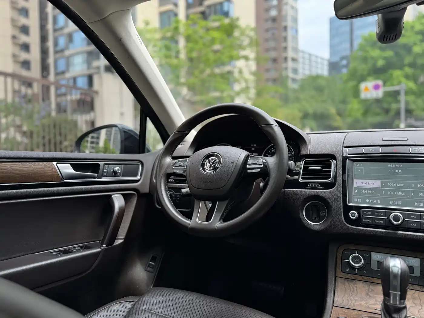 Volkswagen Touareg 2017 3.0TSI Explorer Edition фото 17