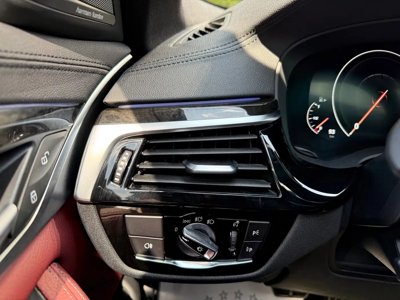 BMW 5 Series 2019 Facelift 530Li Leading M Sport Package фото 16