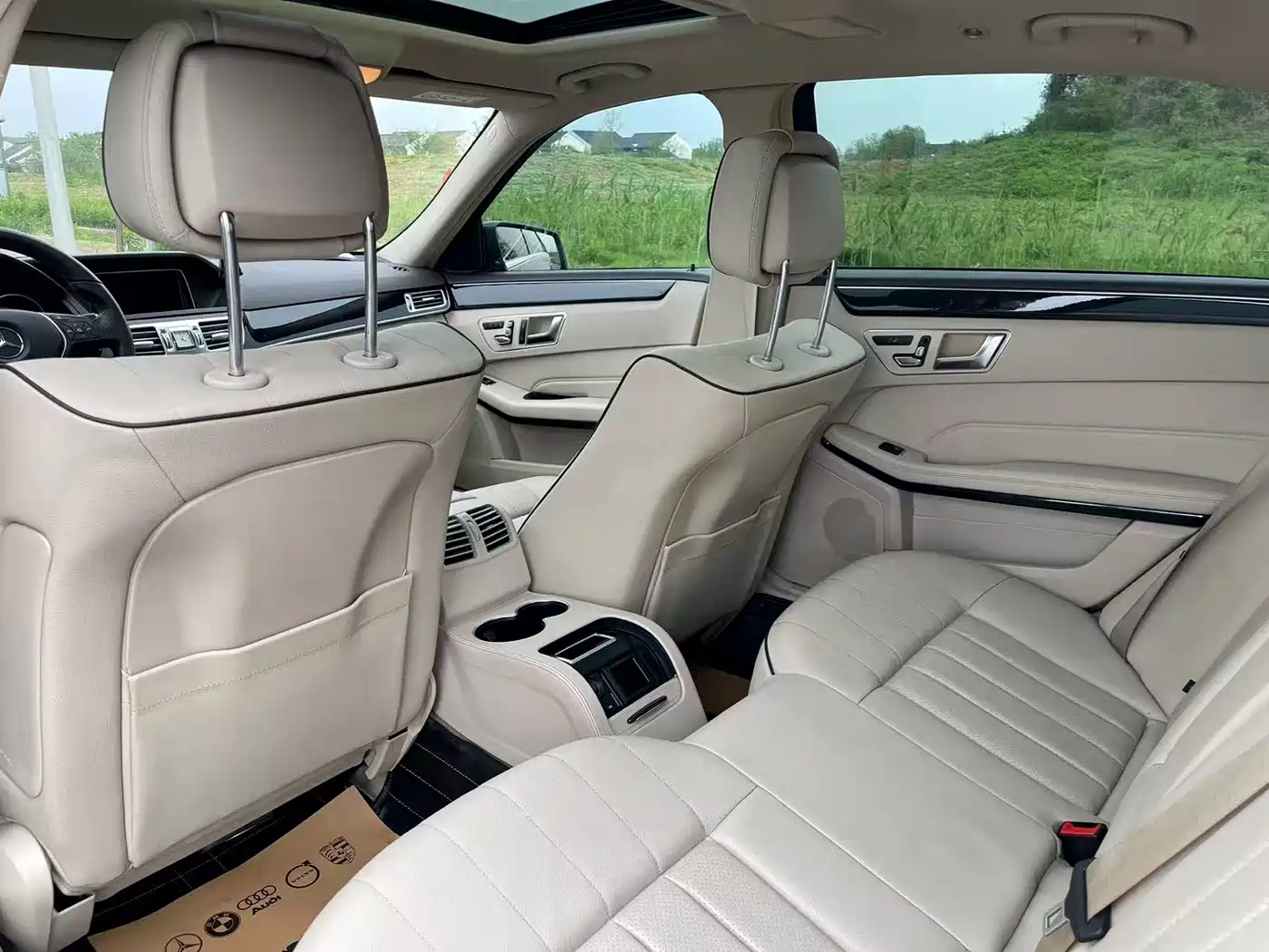 Mercedes-Benz E-Class 2015 E 260 L Sport фото 14