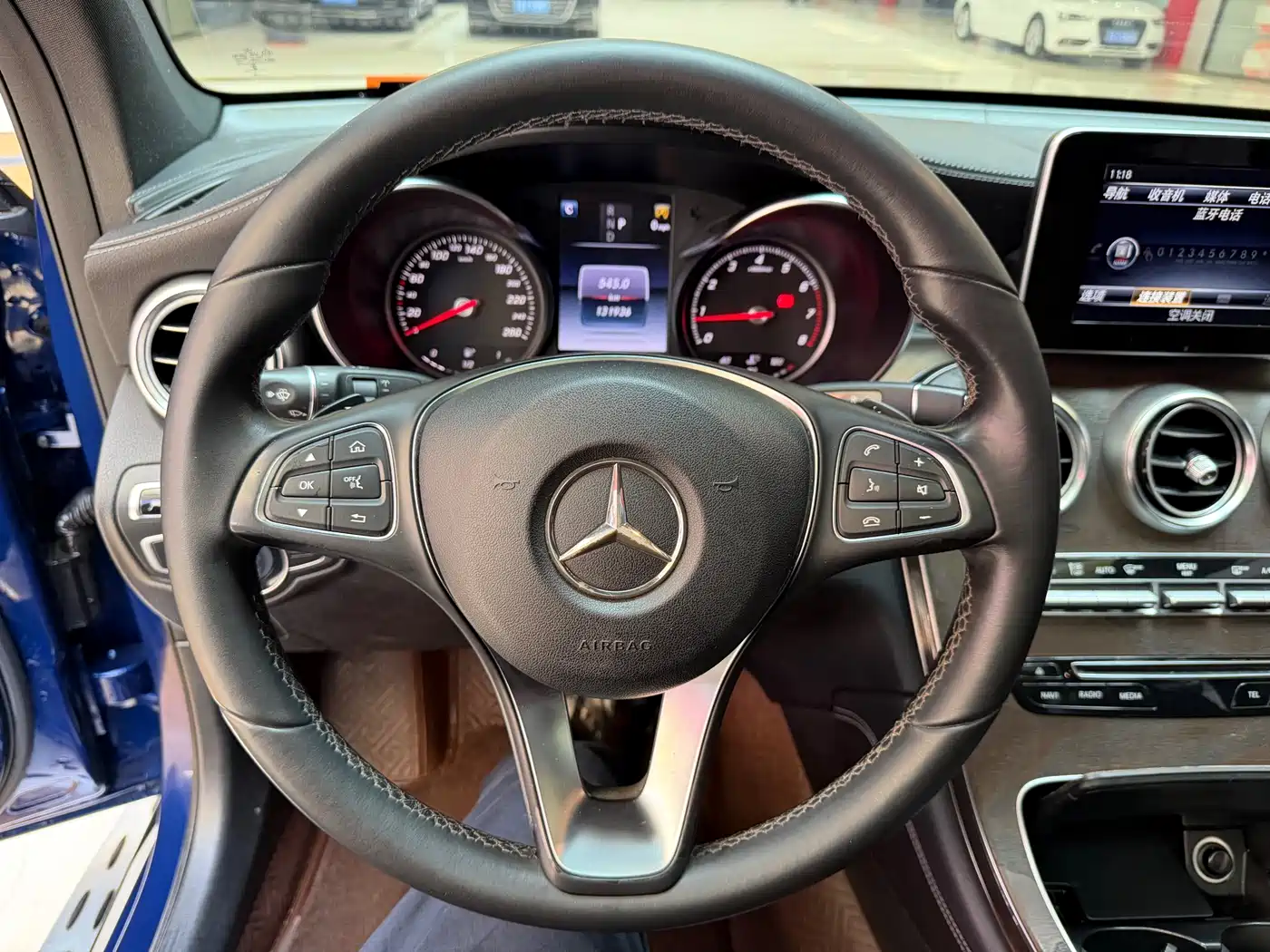 Mercedes-Benz GLC 2016 GLC 300 4MATIC Dynamic фото 10