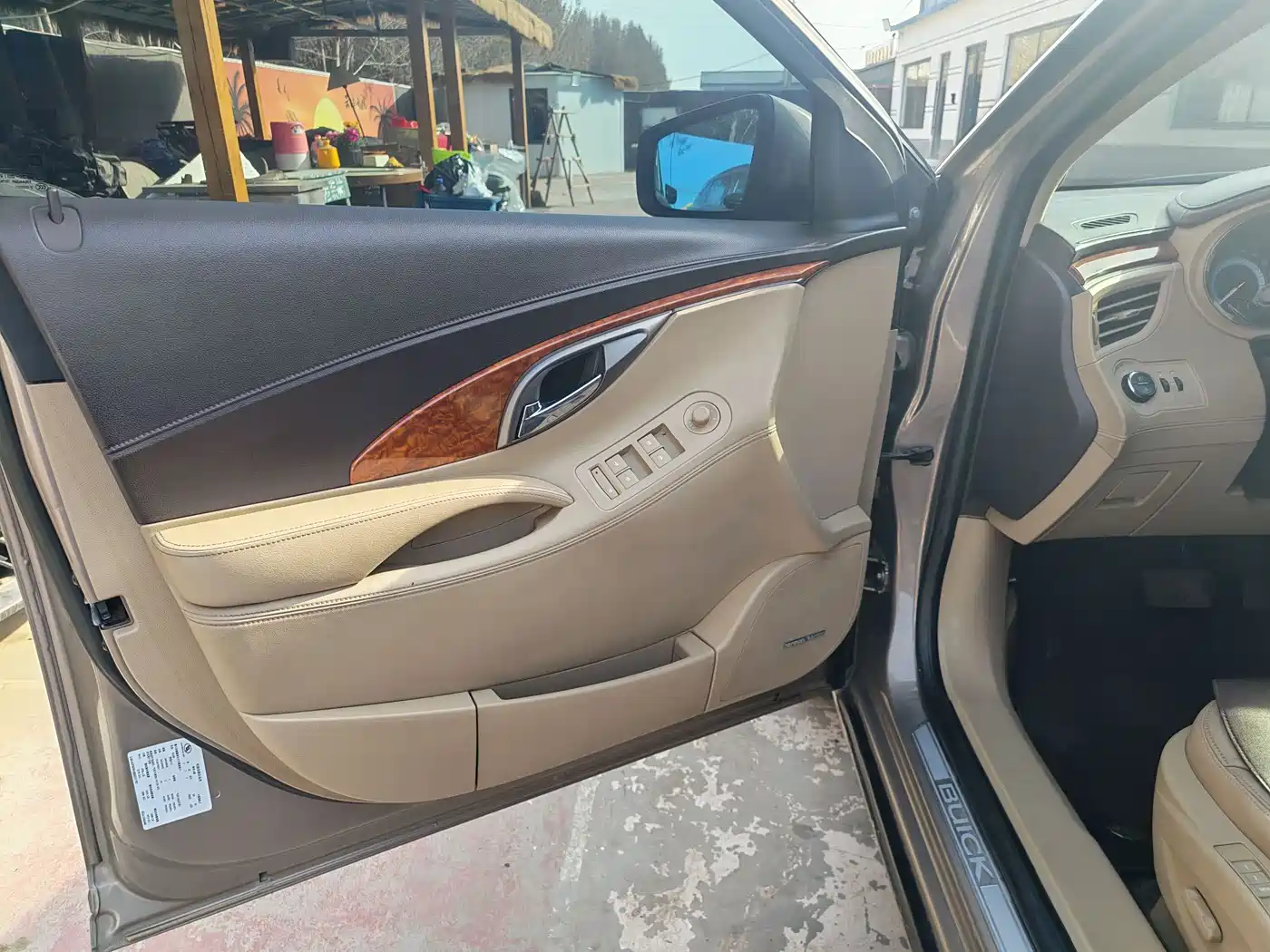 Buick LaCrosse 2011 2011 2.4L SIDI Luxury Edition