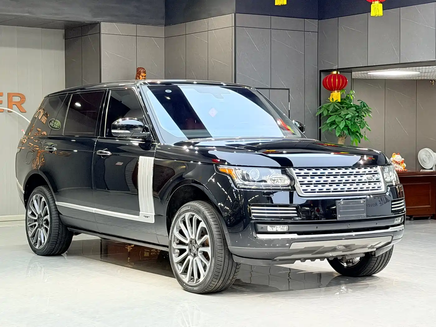 Фото 3 - Land Rover Range Rover