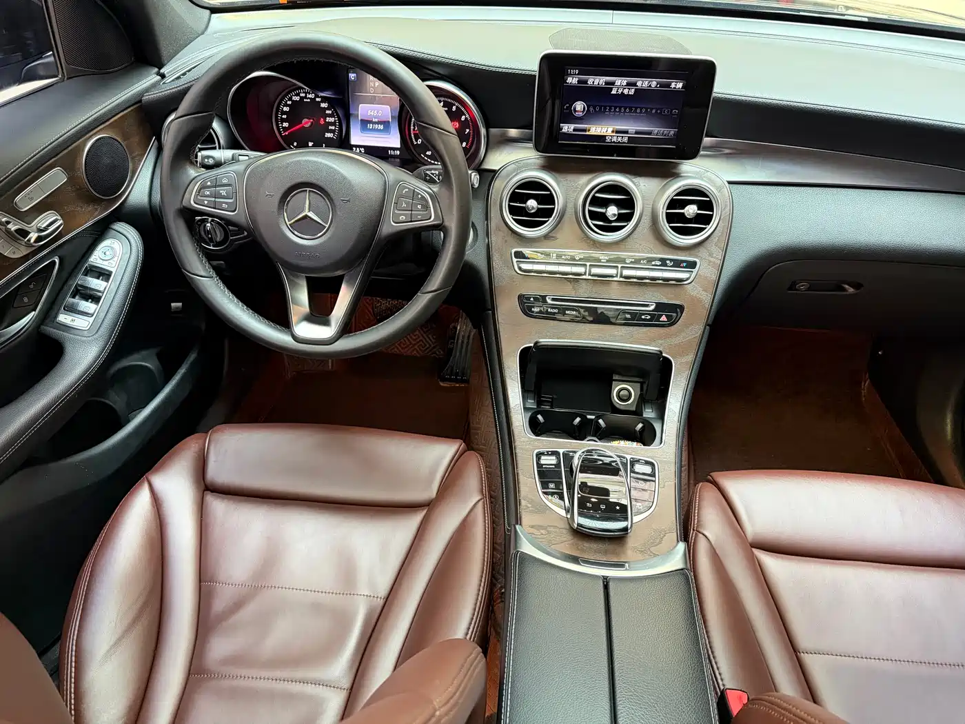 Mercedes-Benz GLC 2016 GLC 300 4MATIC Dynamic фото 14