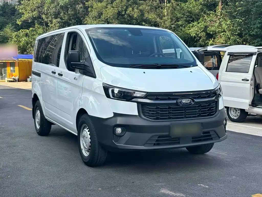 Ford Transit 2023 2023 Model 2.0T Diesel Automatic Multi-purpose Commercial Vehicle Short Wheelbase Low Roof 5/6 Seater