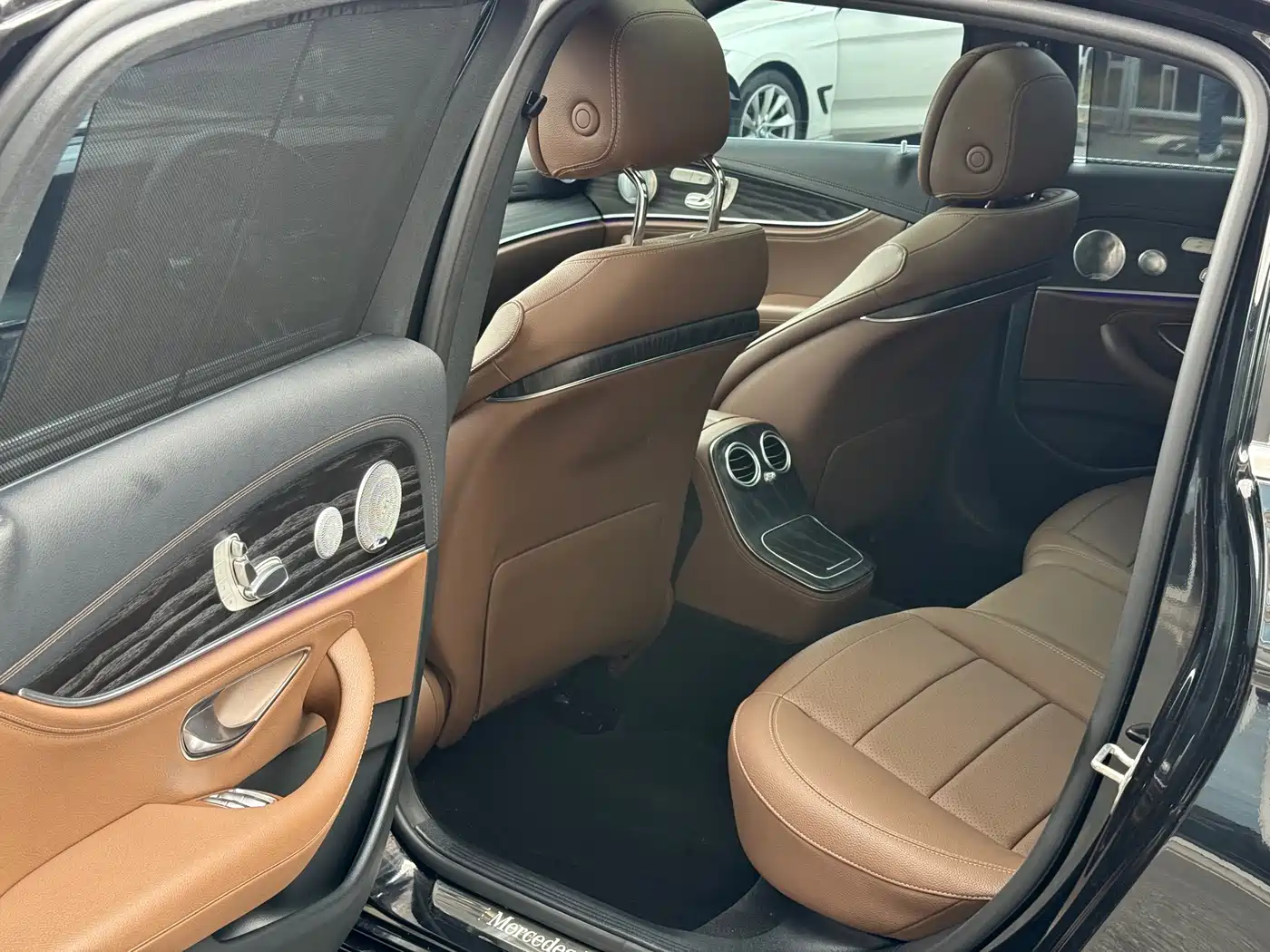 Mercedes-Benz E-Class 2021 E 300 L Luxury фото 5
