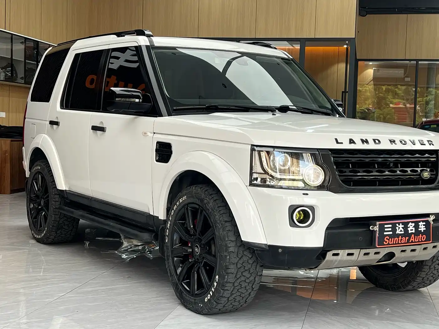 Land Rover Discovery 2012 5.0 V8 HSE фото 8