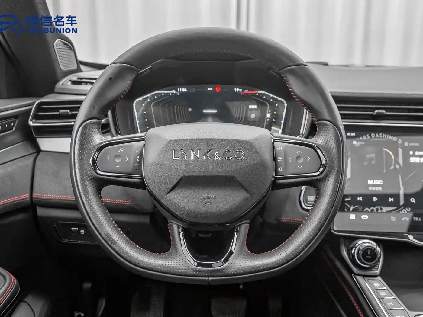 Lynk & Co 05 2020 2.0TD 4WD Halo Edition фото 16