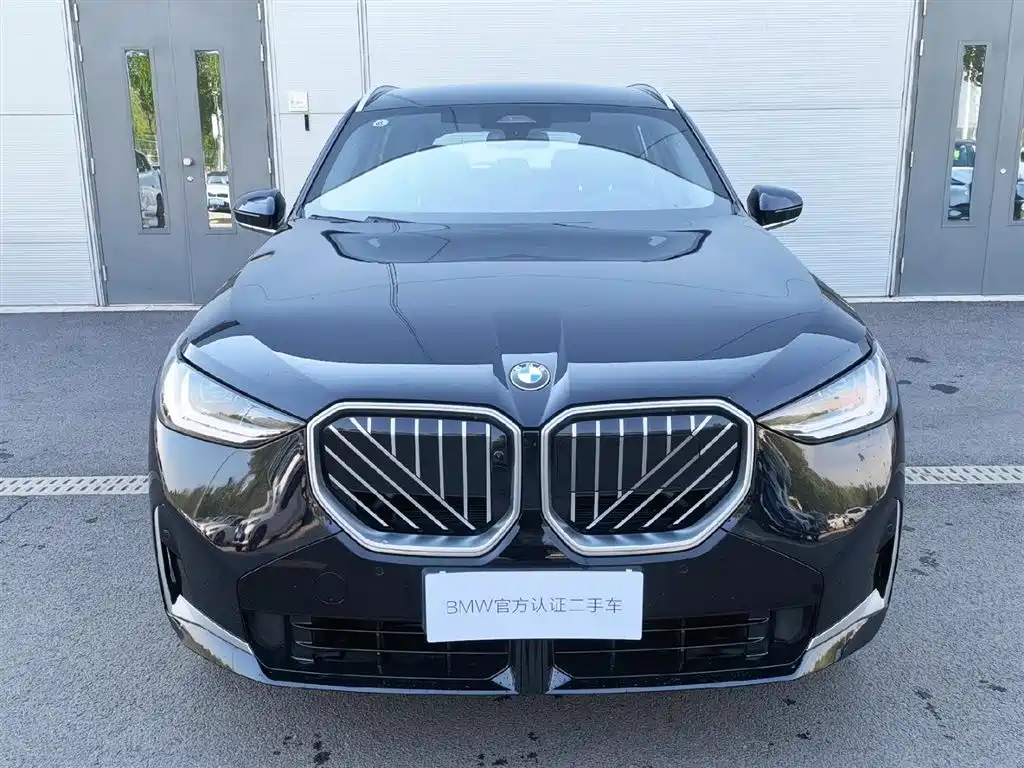 BMW X3 2025 xDrive30L Leading Model M Sport Black Package фото 2