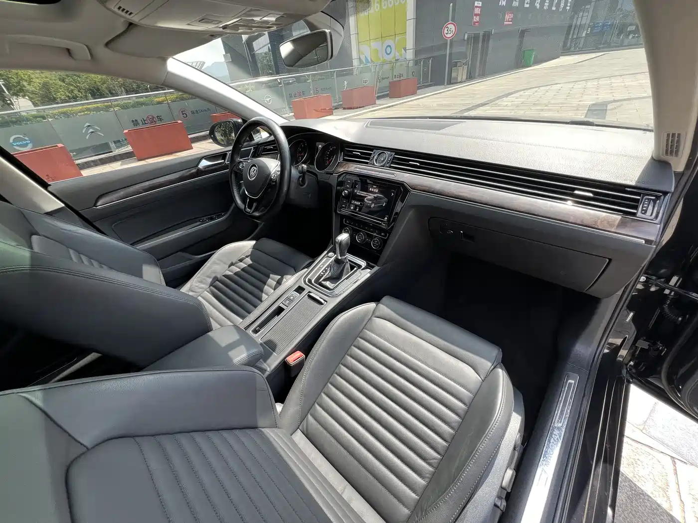 Volkswagen Magotan 2019 330TSI DSG Luxury Class China VI фото 35