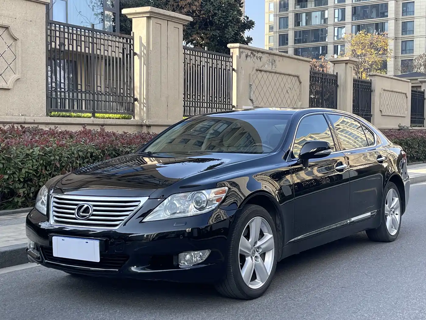Lexus LS 2010 460L Premium Edition