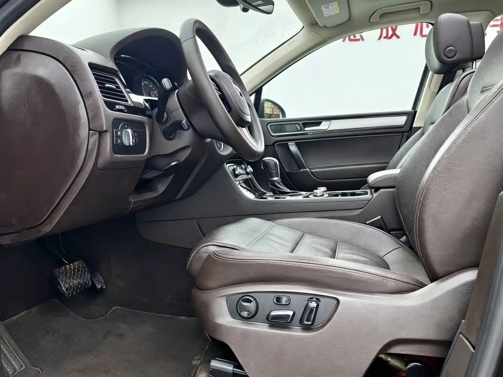 Фото 5 - Volkswagen Touareg