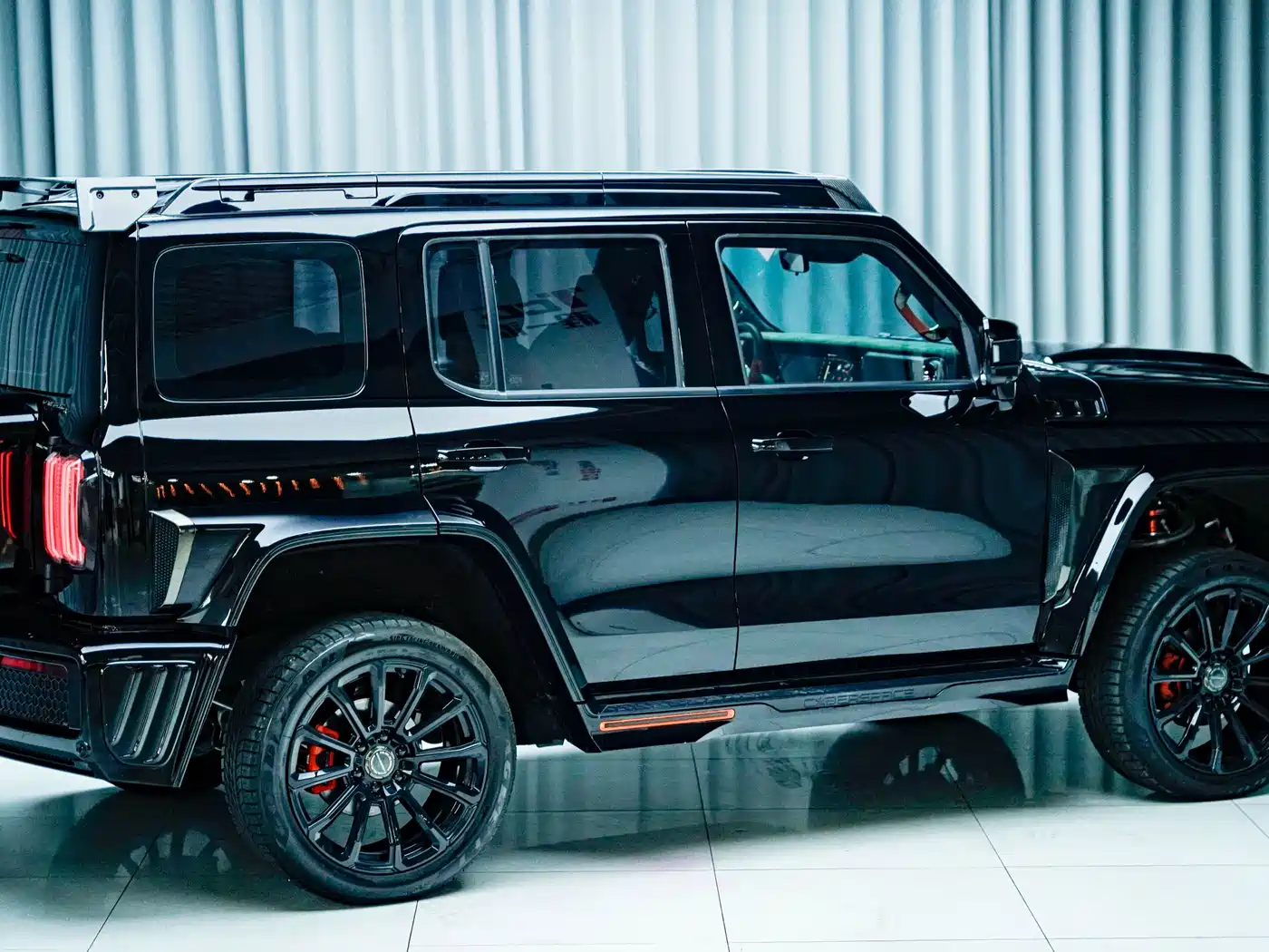 Crossboundary Auto Co-created Tank 300 2023 2.0T Cyber Knight фото 5