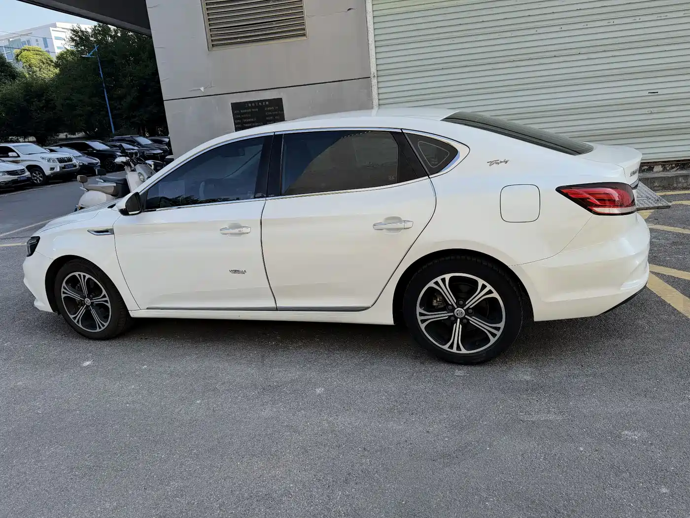 MG MG6 2018 2017 20T Automatic Premium Internet Version (China V)