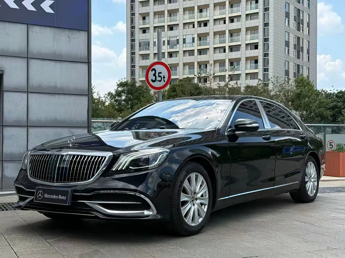 Фото 22 - Mercedes-Benz S-Class