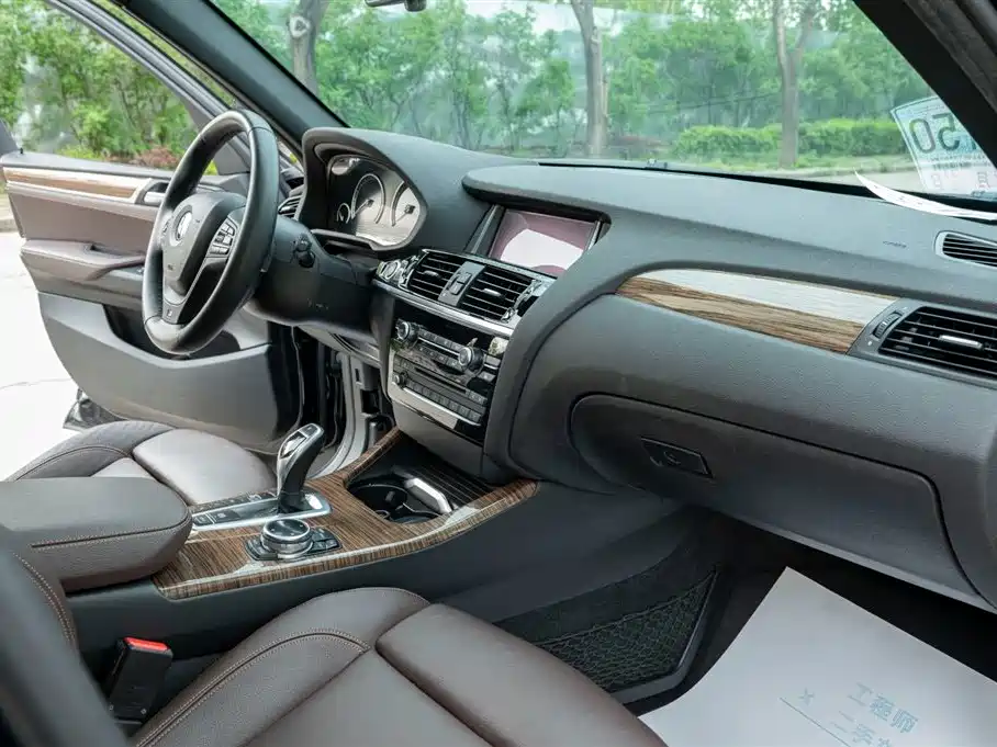 BMW X3 (Import) 2014 xDrive28i X Design Package фото 24