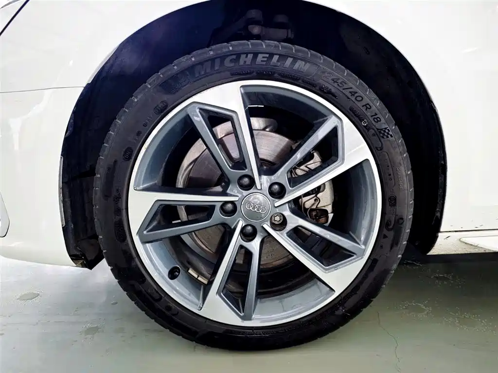 Audi A4L 2020 40 TFSI Fashion Dynamic Edition фото 7