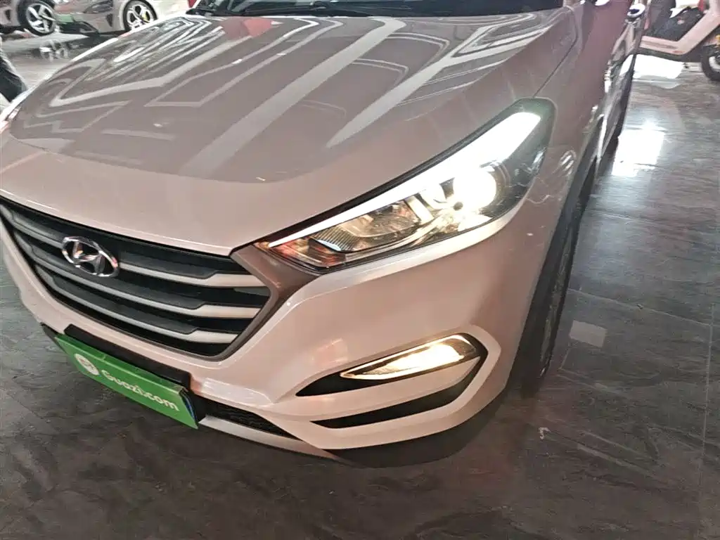 Hyundai Tucson 2015 1.6T Dual Clutch 2WD Smart фото 24