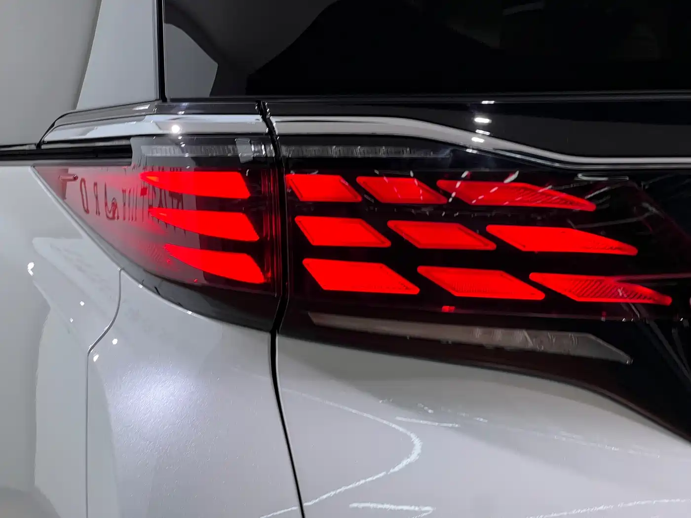 TOYOTA ELFA