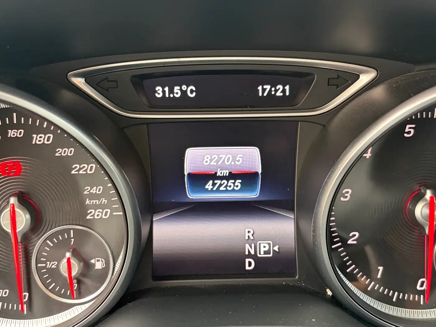 Mercedes-Benz CLA (Import) 2016 CLA 200 Fashion фото 5