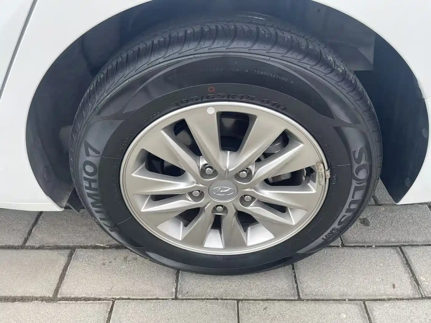 Hyundai Elantra 2020 1.6L Auto GL Pleasing Edition фото 10