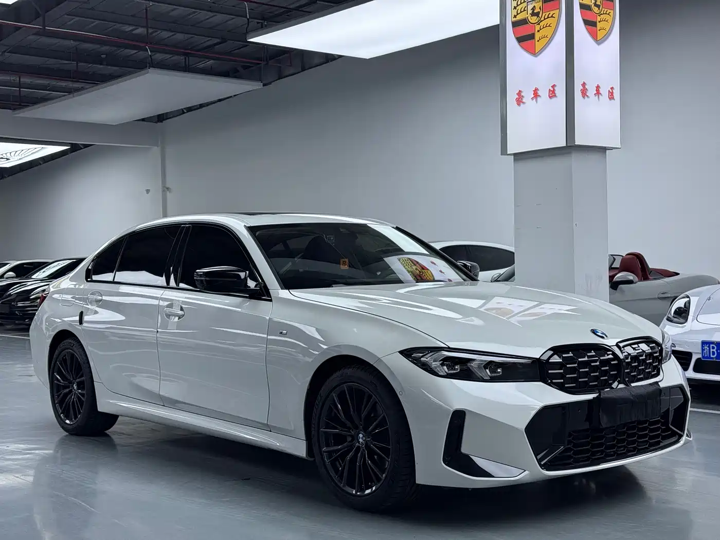 BMW 3 Series 2024 325Li M Sport Shadowline Package фото 3