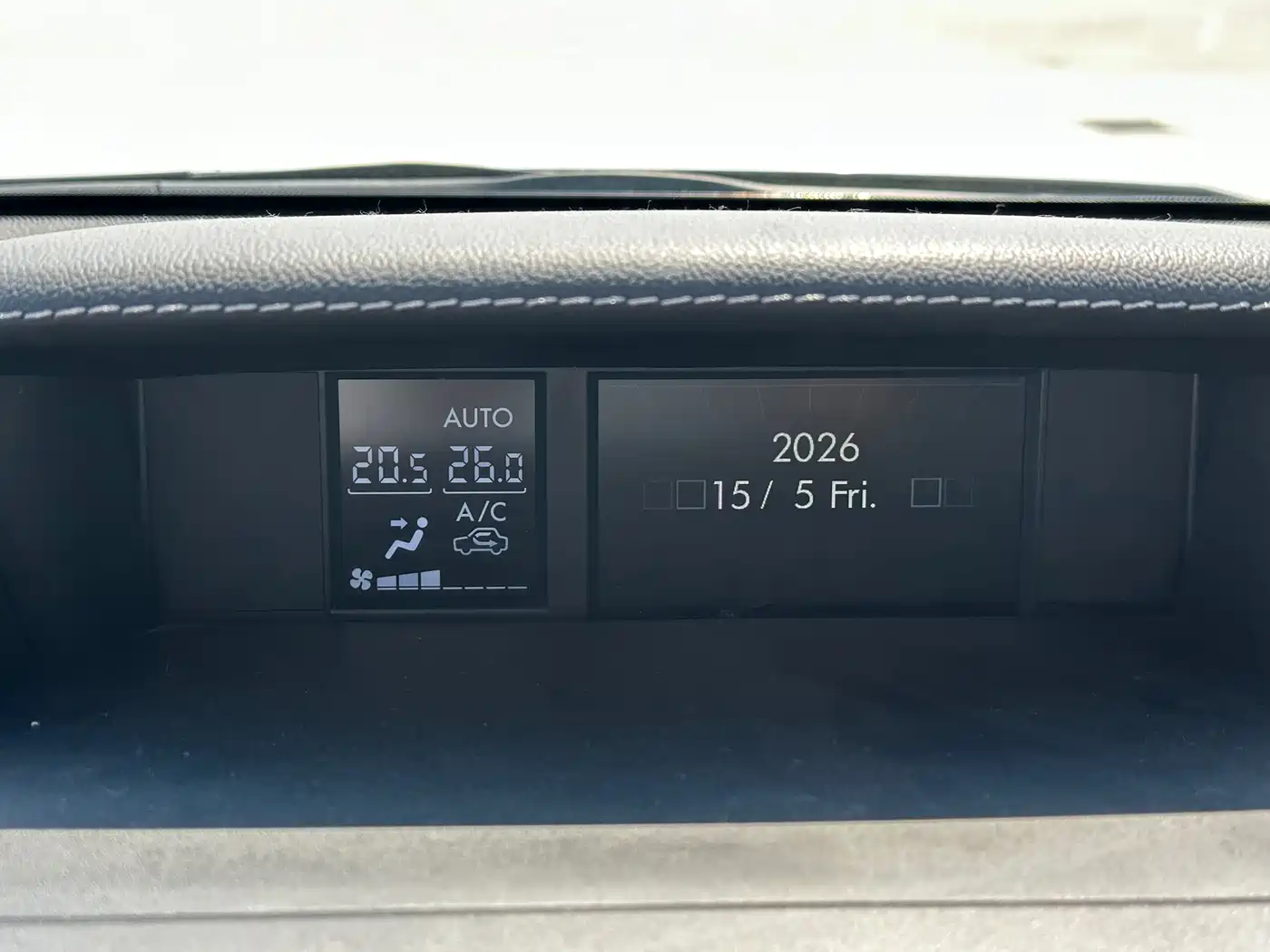 Subaru Forester 2016 2.5i Luxury Navigation Edition фото 15