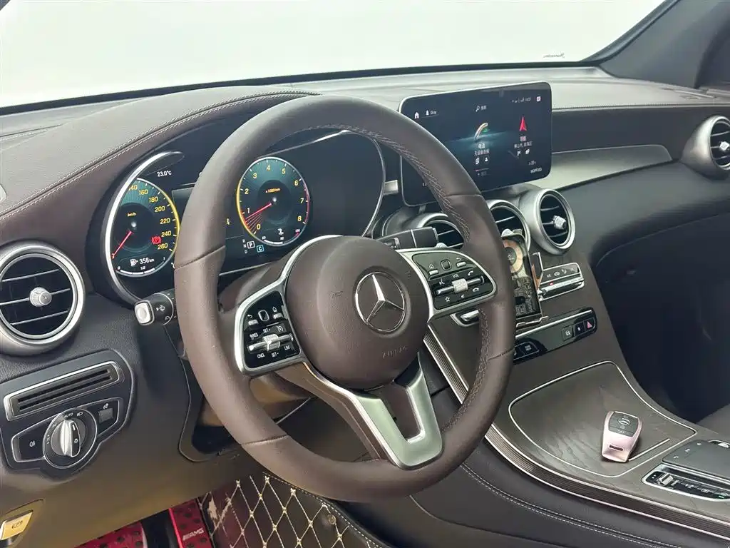 Mercedes-Benz GLC 2021 GLC 260 L 4MATIC Luxury фото 21