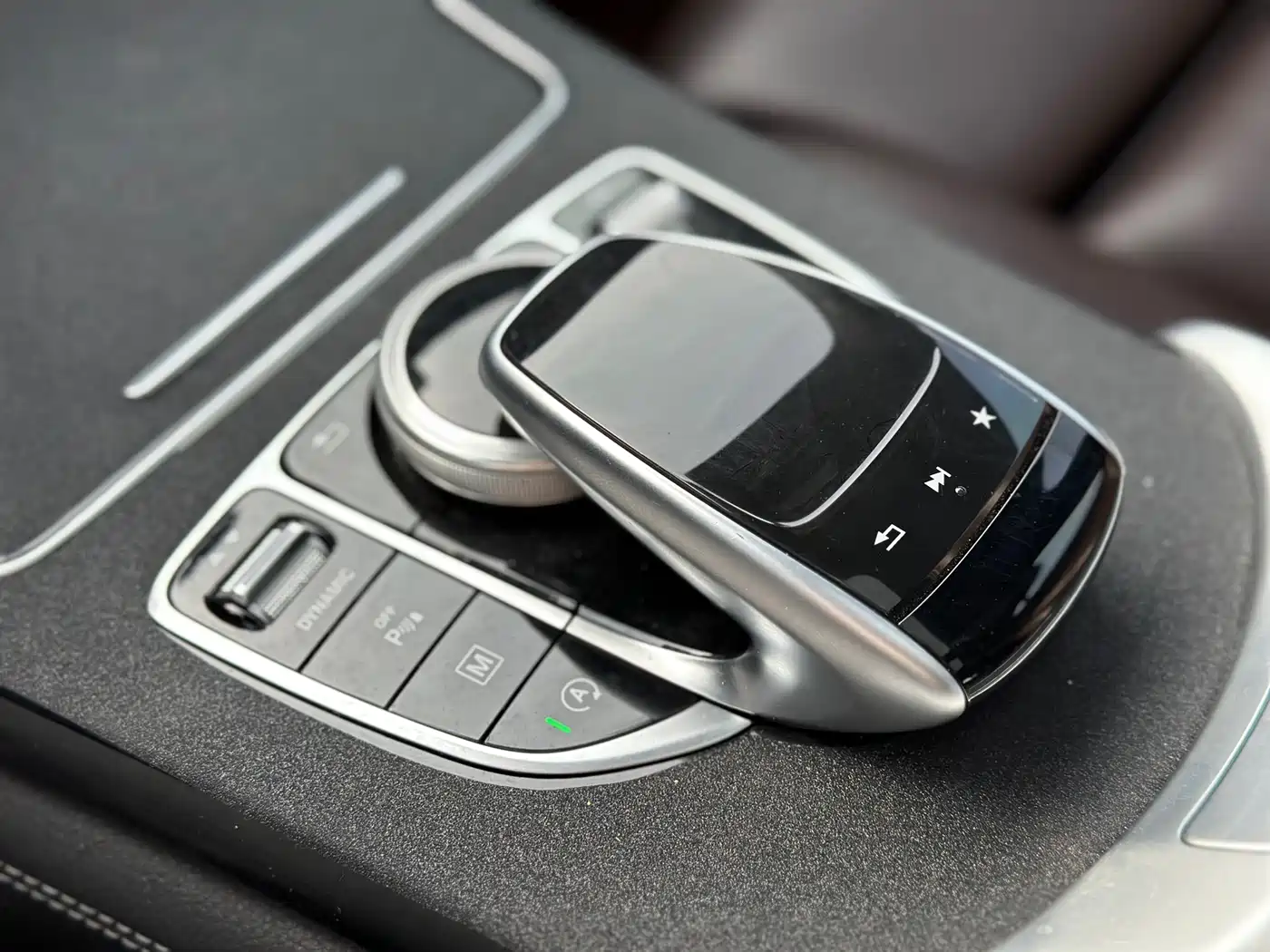 Mercedes-Benz GLC 2018 Facelift GLC 200 4MATIC фото 11