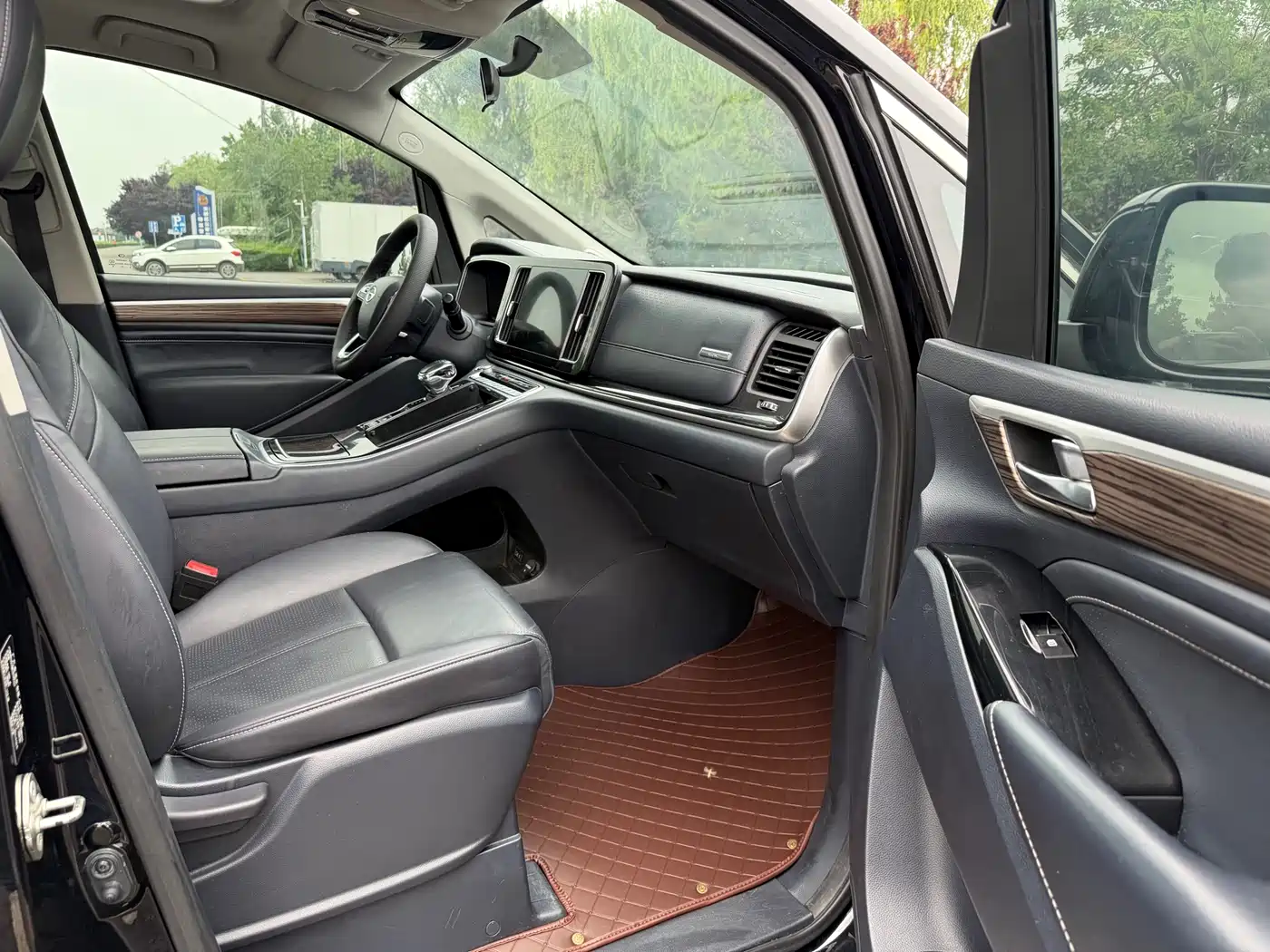 GAC Trumpchi Trumpchi M8 2021 Leading Show Series 390T Premium Edition фото 17