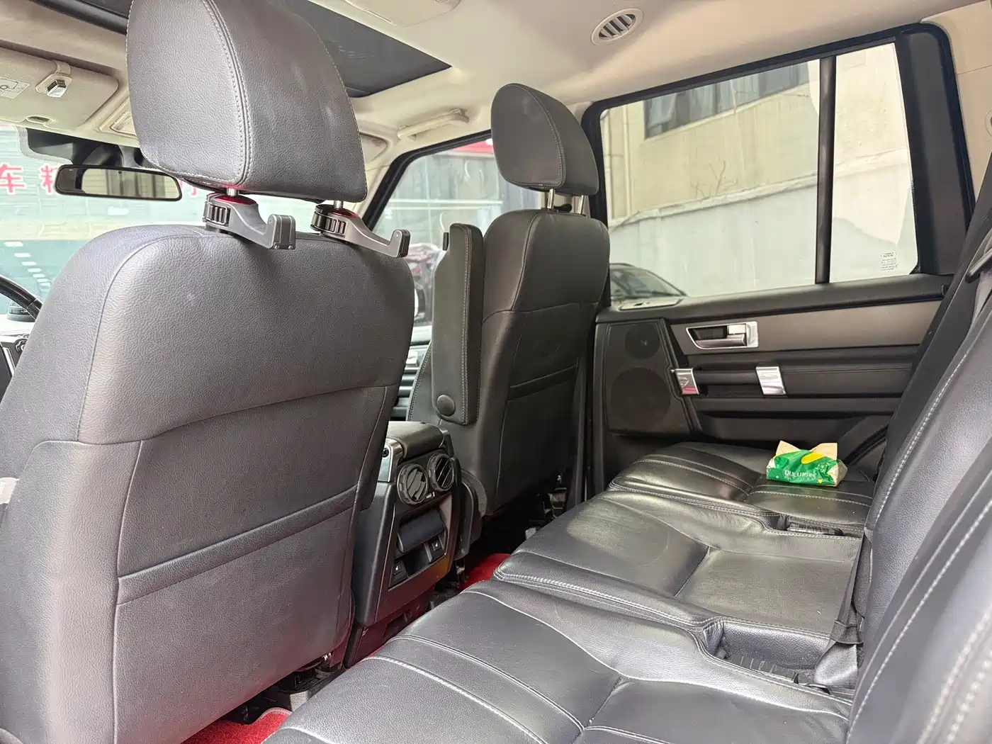 Land Rover Discovery 2016 3.0 SC V6 HSE фото 10