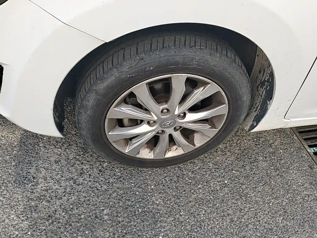 Hyundai Langdong 2017 2016 1.6L Automatic Smart Edition