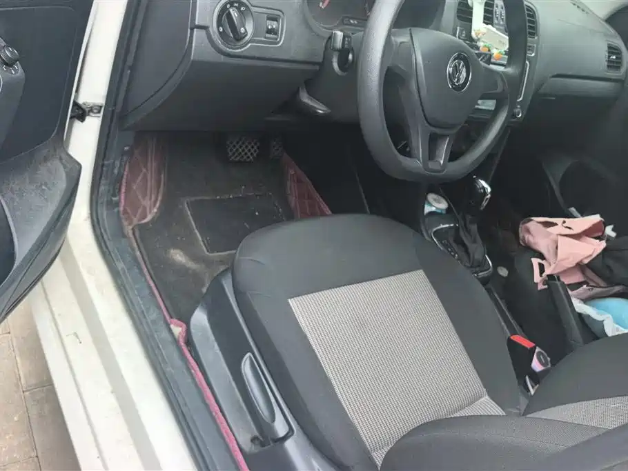 Volkswagen Polo 2018 1.5L Auto Safe Drive фото 9