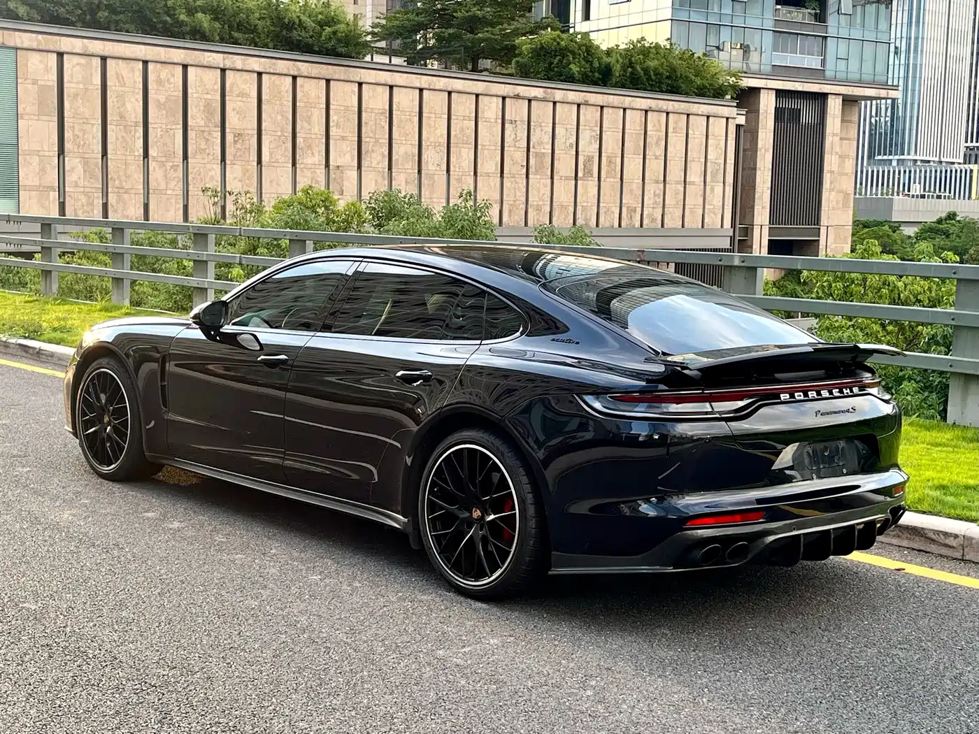 Porsche Panamera 2021 Panamera Executive Long Wheelbase 2.9T фото 4