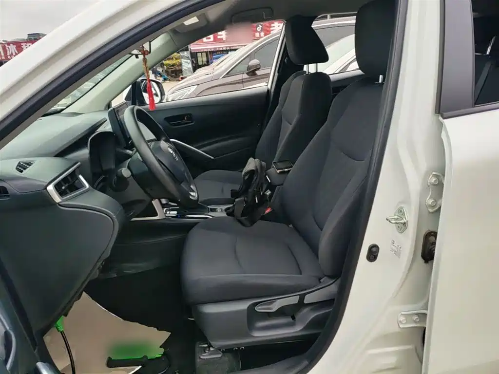 Toyota Corolla Cross 2022 2.0L Pioneer Edition фото 15