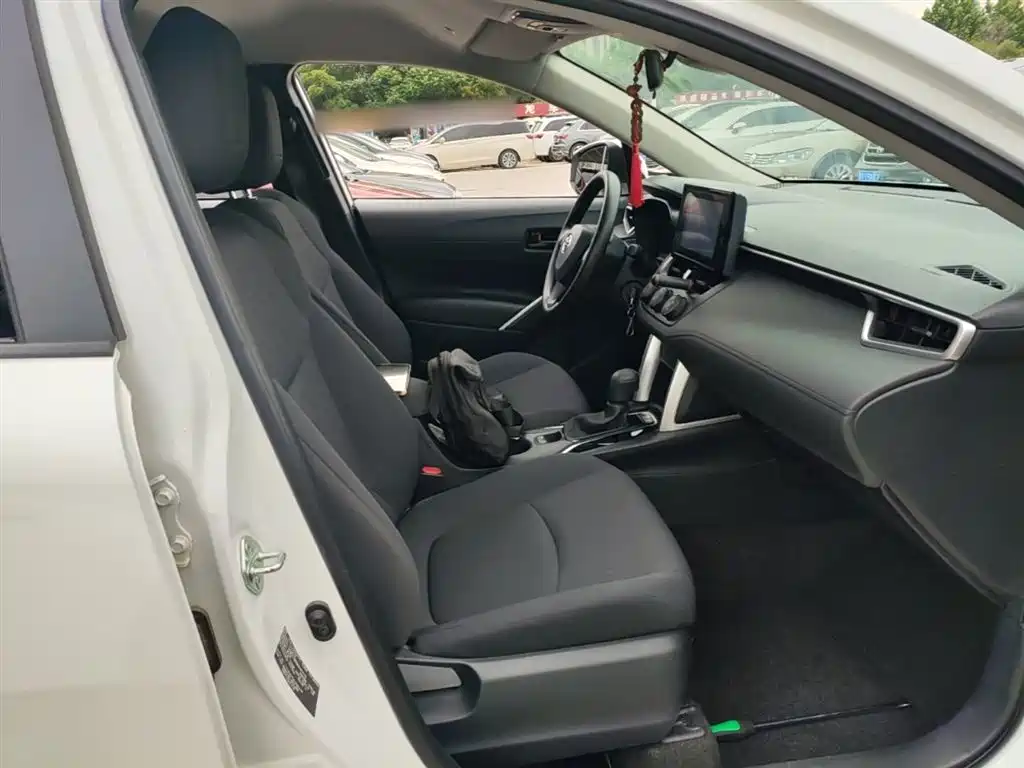 Toyota Corolla Cross 2022 2.0L Pioneer Edition фото 25