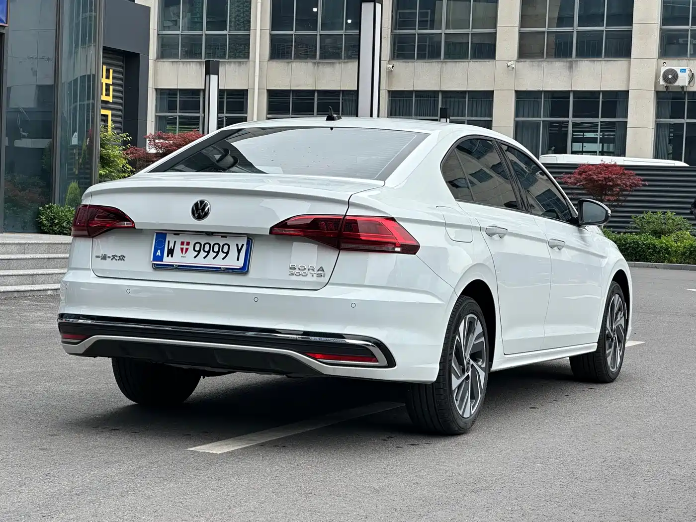 VOLKSWAGEN BORA